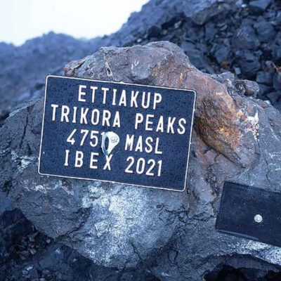 Gunung Trikora / Puncak Trikora