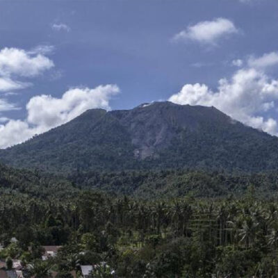 Jalur Pendakian Gunung Ibu