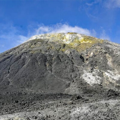 Jalur Pendakian Gunung Ile Ape (Ile Lewotolok)