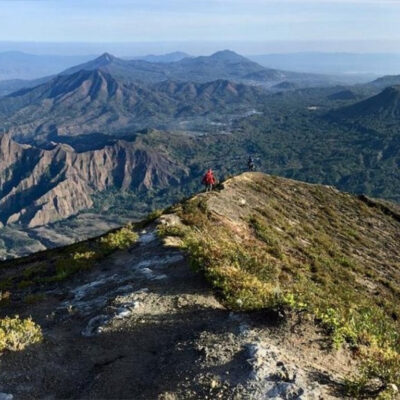 Jalur Pendakian Gunung Inerie Flores