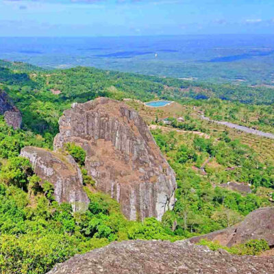 Jalur Pendakian Gunung Nglanggeran