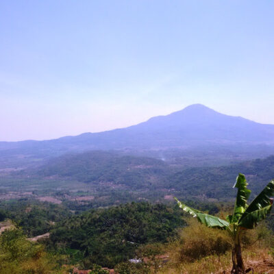 Jalur Pendakian Gunung Tampomas