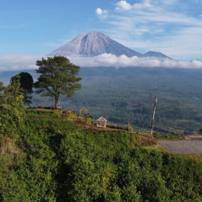 Jalur Pendakian Gunung Wayang